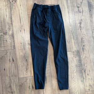 Outdoor Voices Men’s Joggers XS